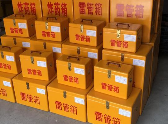 颍州玻璃钢雷管箱的使用寿命一般是多少？